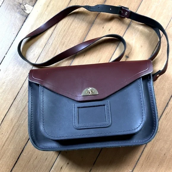 Cambridge Satchel Company Limited Edition crossbody/ shoulder bag - Picture 3 of 6